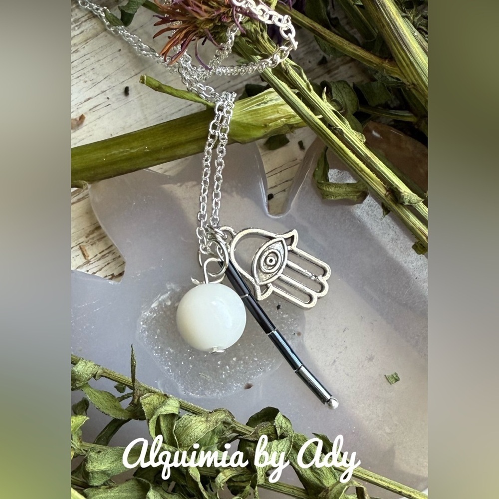 Alquimia Silver and White Necklace